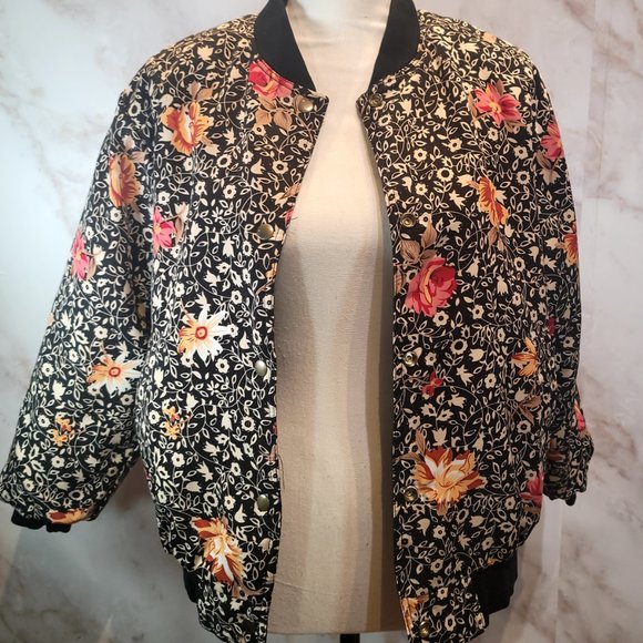 Reversible Floral Lightweight Puffer Jacket - Picture 3 of 12